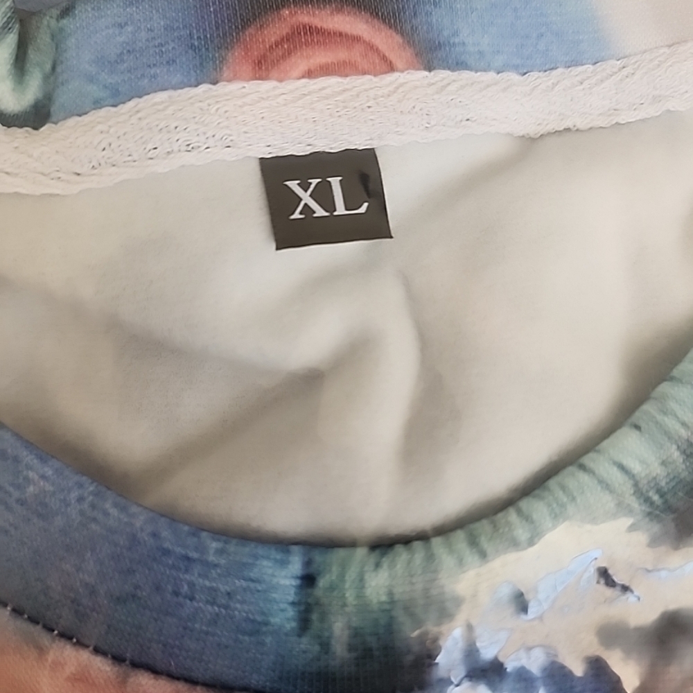 R1 - Christmas Sweatshirt - Picture 6 of 11